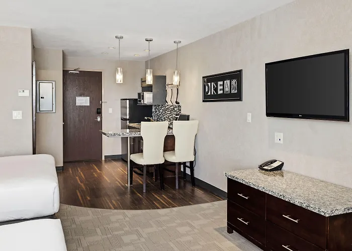 Home Inn & Suites - Swift Current