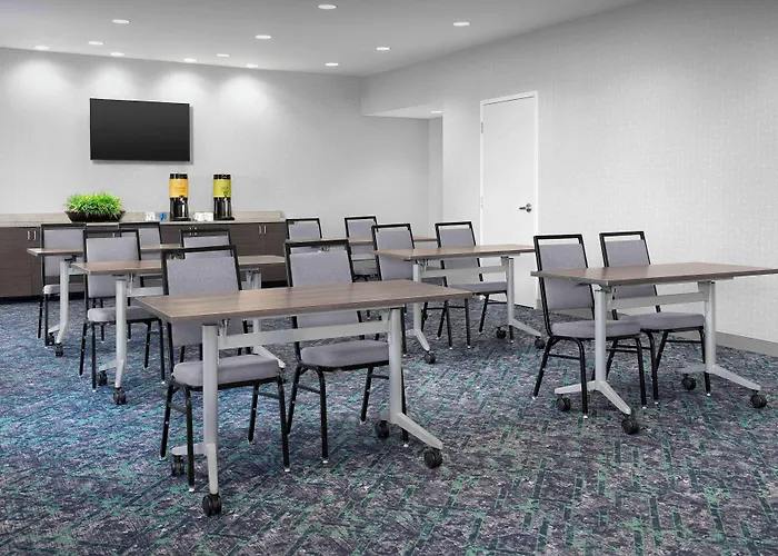 Home2 Suites By Hilton Greensboro Airport, Nc