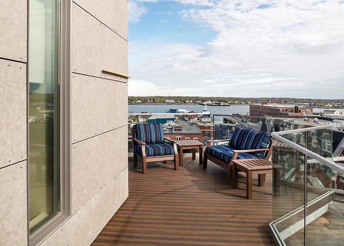 Hyatt Place Portland Downtown - Old Port Square