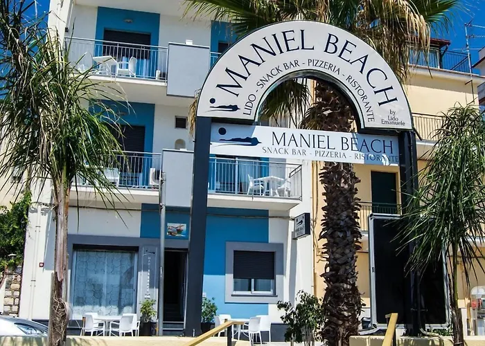 Maniel Beach Hotel