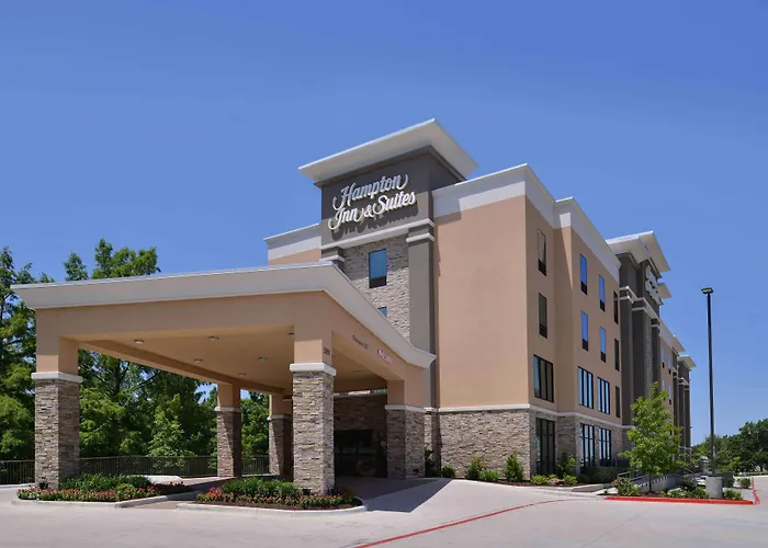 Hampton Inn & Suites Dallas Market Center