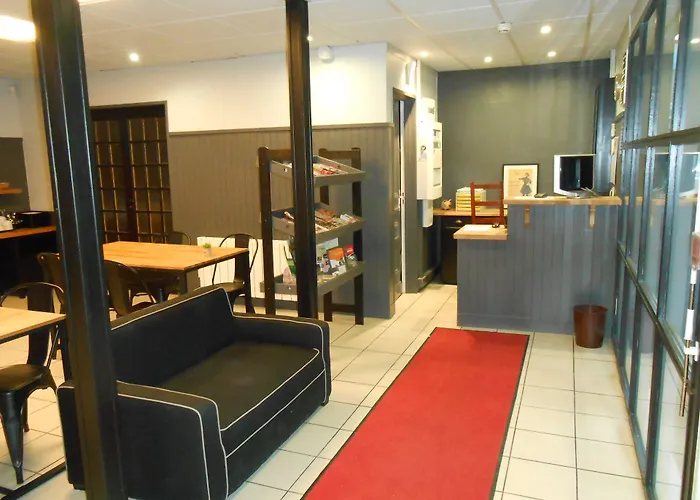 Brit Hotel Essentiel Limoges Nord Calme, Parking Gratuit, Acces Rapide A20