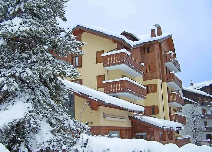 Hotel Bucaneve