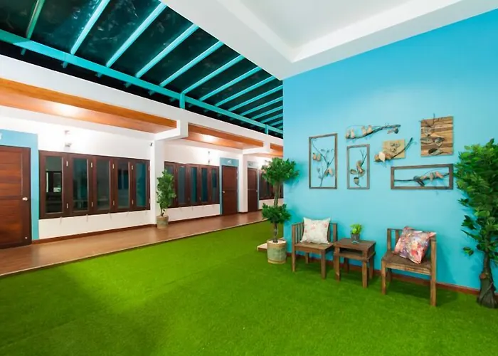 Aukotan Place
