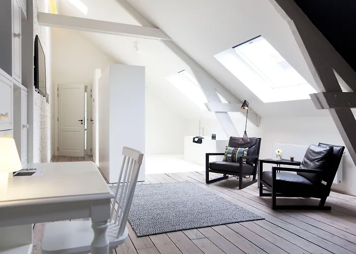 Maison Nationale City Flats & Suites