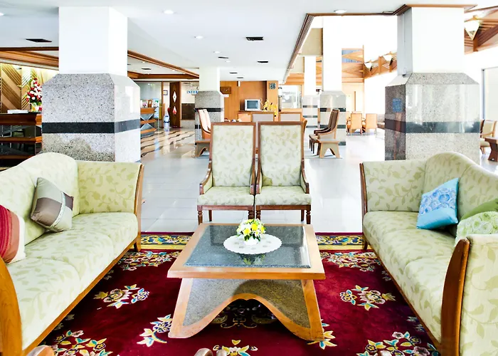 Charoen Hotel