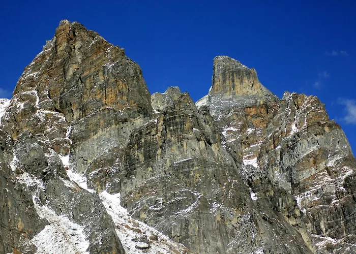 Cliff View Residency Lachung