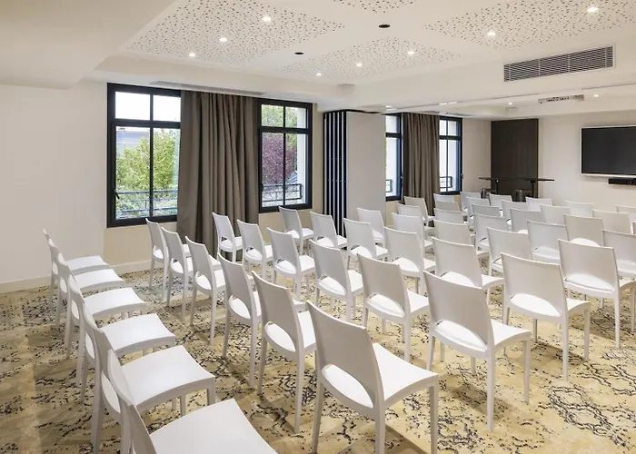 Best Western Plus Hotel Saint-Roch Orleans