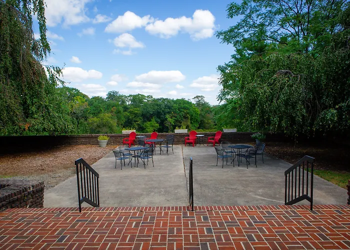 Rutgers University Inn And Conference Center
