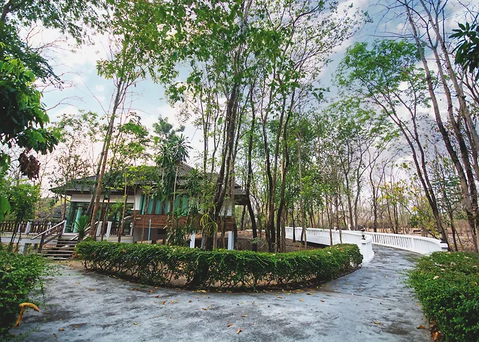 Tak Andaman Resort & Hotel