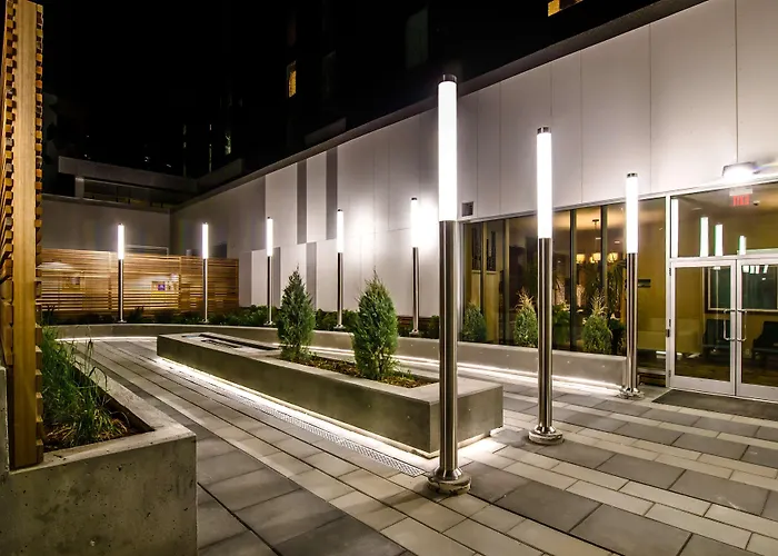 Homewood Suites By Hilton Calgary Downtown