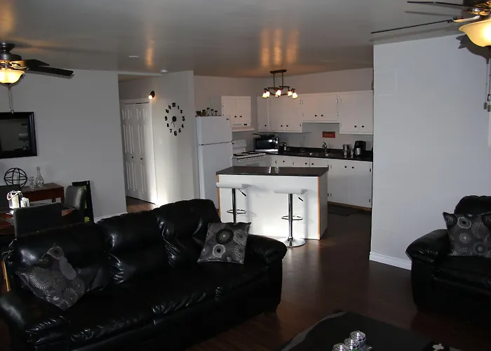 Riverside Suites