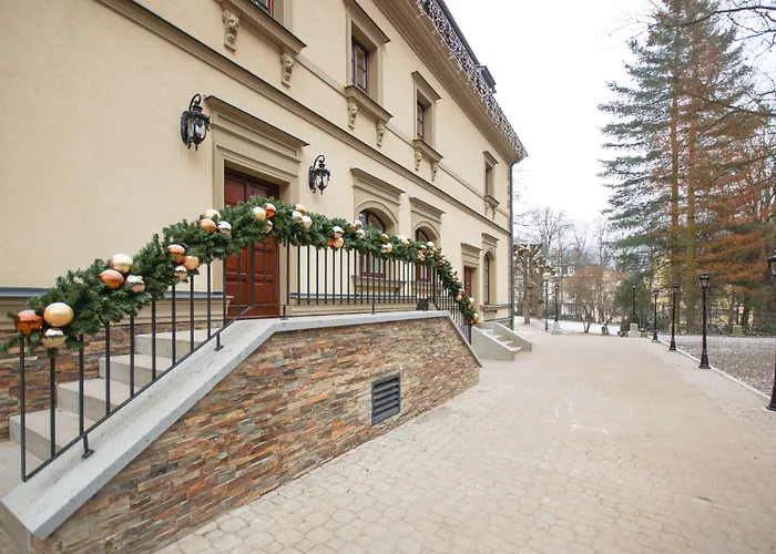 Hotel Male Versailles