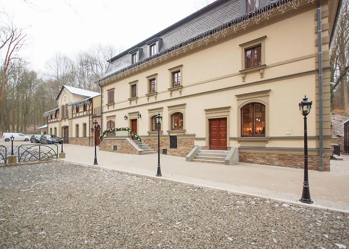 Hotel Male Versailles
