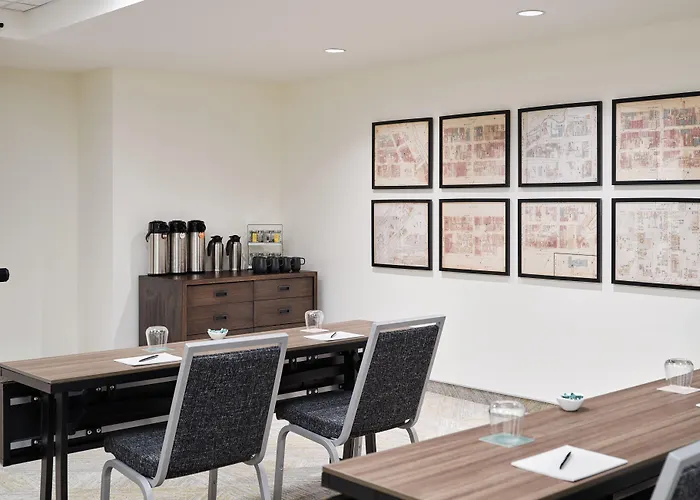 Metcalfe Hotel Ottawa By Gray Collection