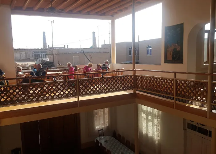 Islambek Hotel & Travel