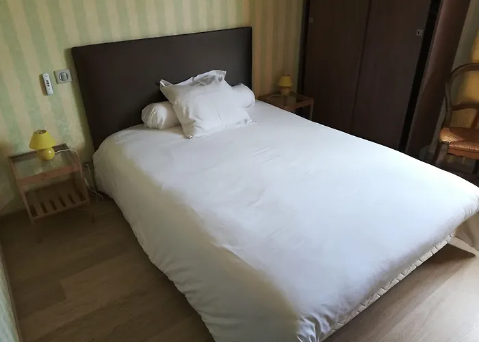 Logis Hotel De La Poste - Chez Cecile