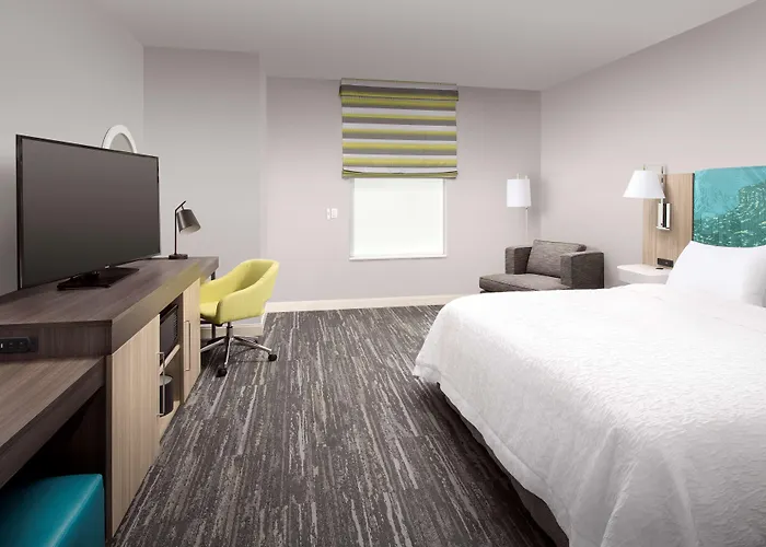 Hampton Inn Miami Airport East