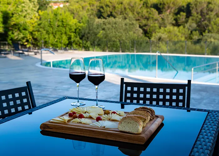 Premantura Resort - Hotel & Restaurant