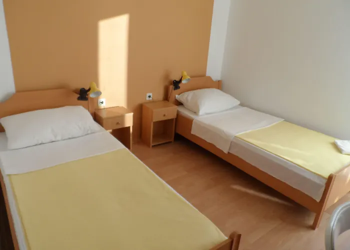Apartments Galeb Pag - Beach
