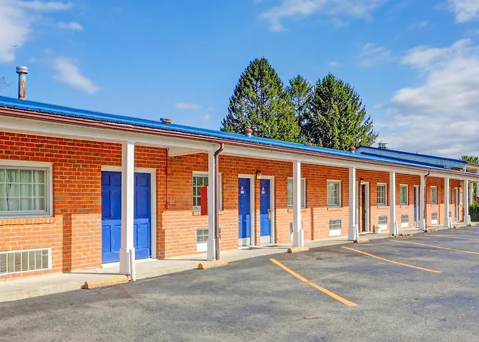 Hotel O Relax Inn Lewisburg Near I-64