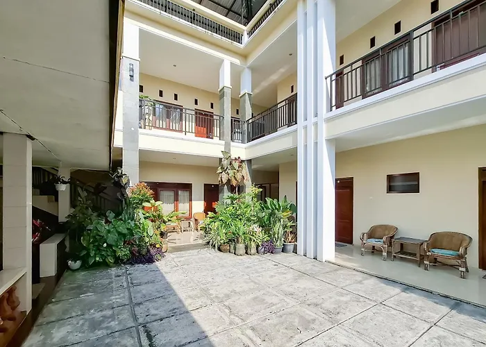 Hotel Muncul Sari Near Bukit Sekipan Tawangmangu Redpartner