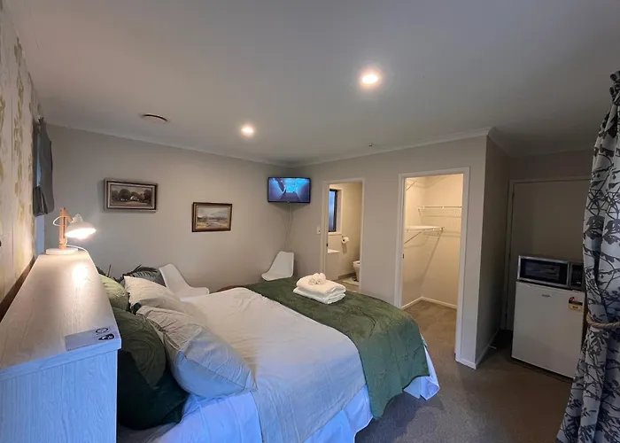 Hillpark Hideaway