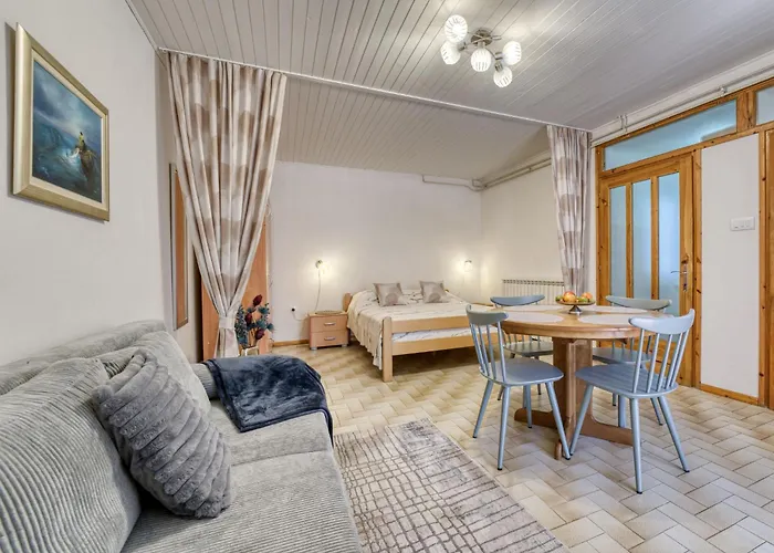 Apartment Banina By Interhome