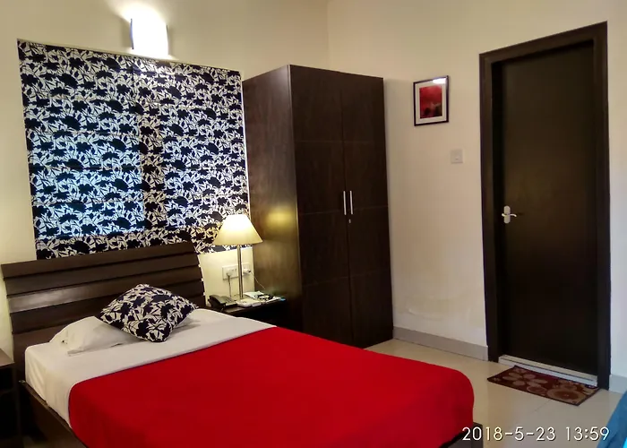 Red Arrow Residency, Kolkata