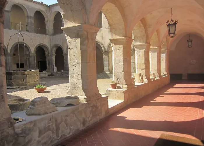 Castello Di Altomonte