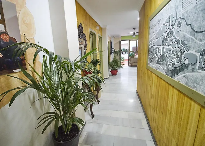 Hotel Virgen De Los Reyes