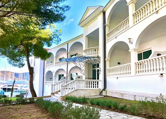 Marina Frapa Resort Rogoznica