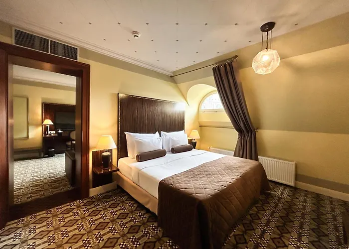 Grandezza Hotel Luxury Palace