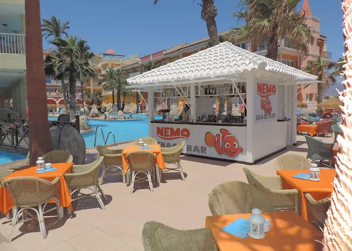 Mediterraneo Bay Hotel & Resort