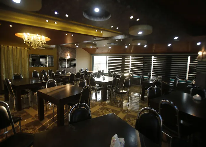 Isra Hotel