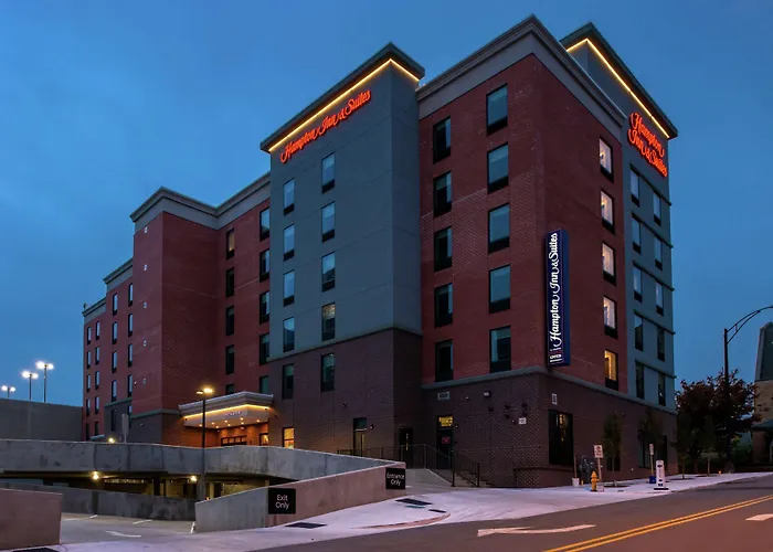 Hampton Inn & Suites Winston-Salem Downtown