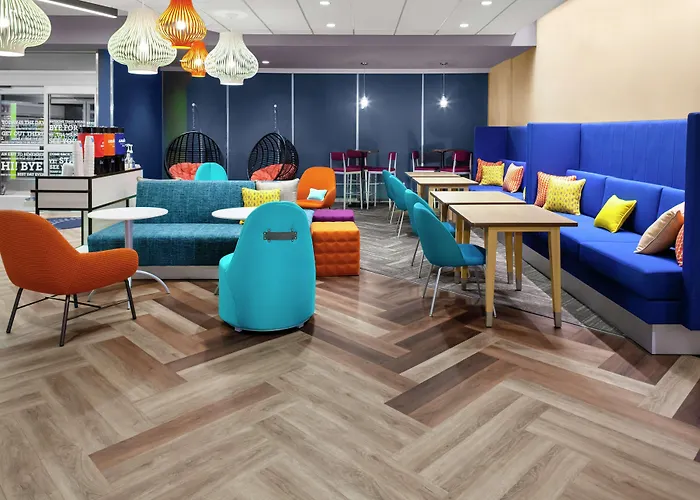Tru By Hilton Gilbert