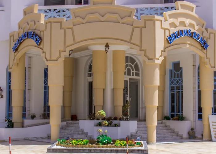 Hotel Dreams Beach