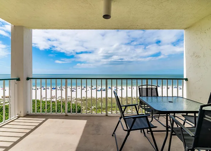 Breathtaking Sunsets @ This Beachfront Beauty, On-Site Restaurant/Tiki Bar