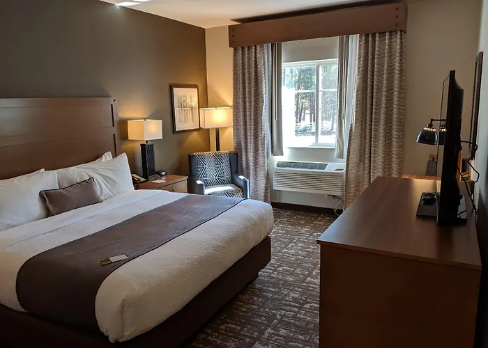 Grandstay Hotel & Suites