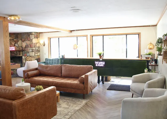 Sierra Blue Hotel & Swim Club