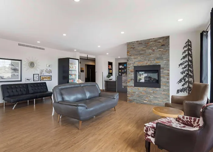 Villa Inn & Suites - Surestay Collection By Best Western