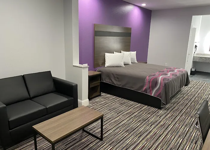 Palace Inn Crosby