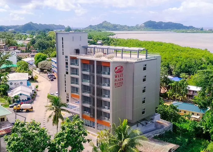 West Plaza Hotel At Lebuu Street