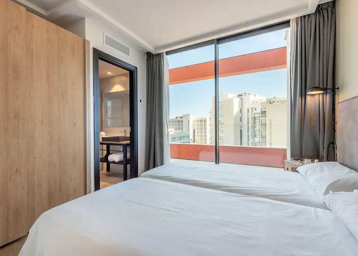 Kyrat Amarac Suites