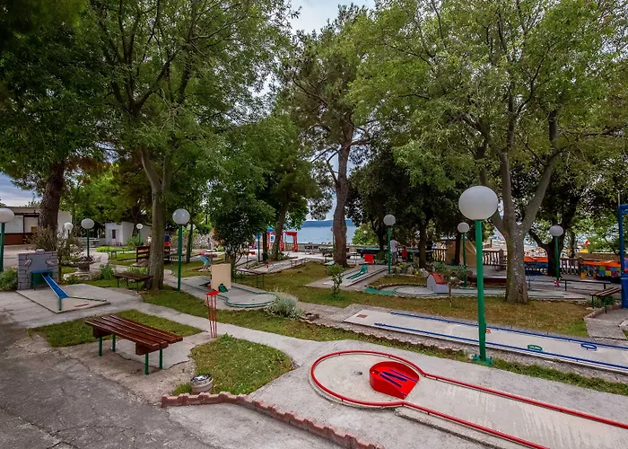 Paviljoni Slaven