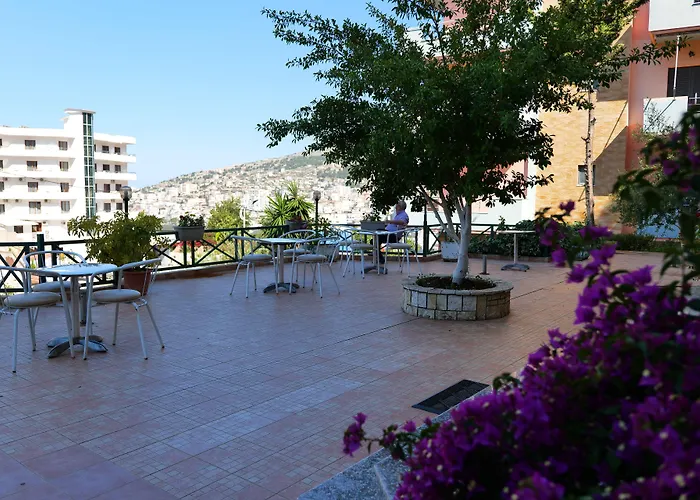 Privé City Hotel Sarandë