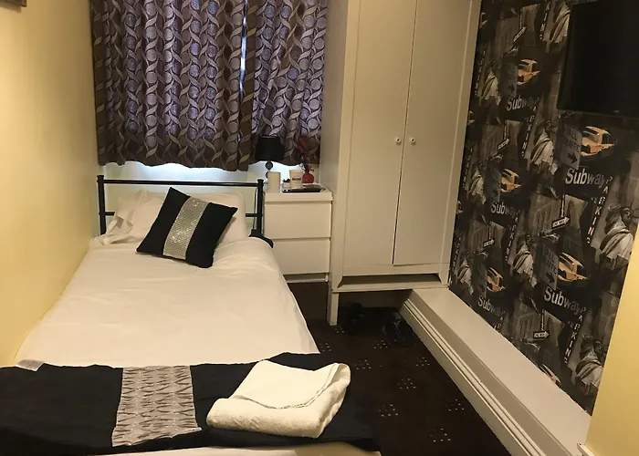 Pacific Inn London Heathrow