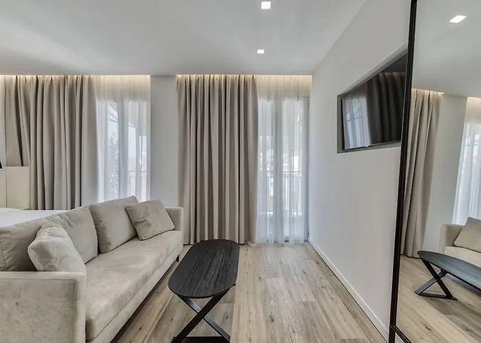 Bitzaro Boutique Hotel
