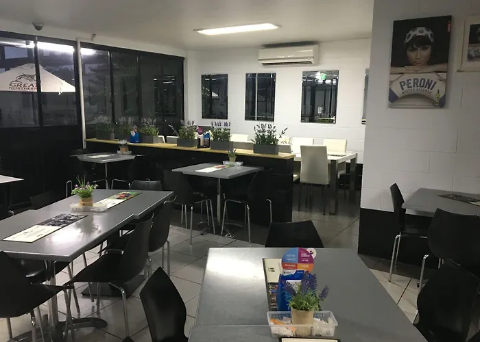 Goondi Hill Hotel